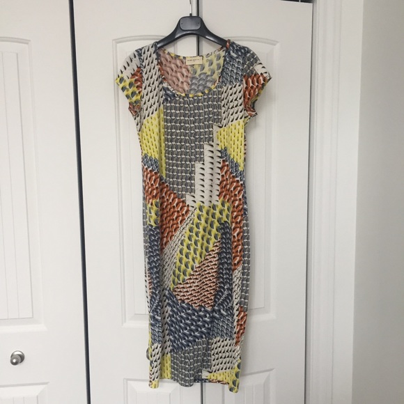 T-shirt dress - Picture 1 of 3